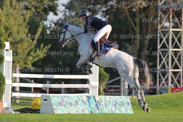 ZUVADELLI_LADY_GIO CAV 2011_SS3_7956.jpg